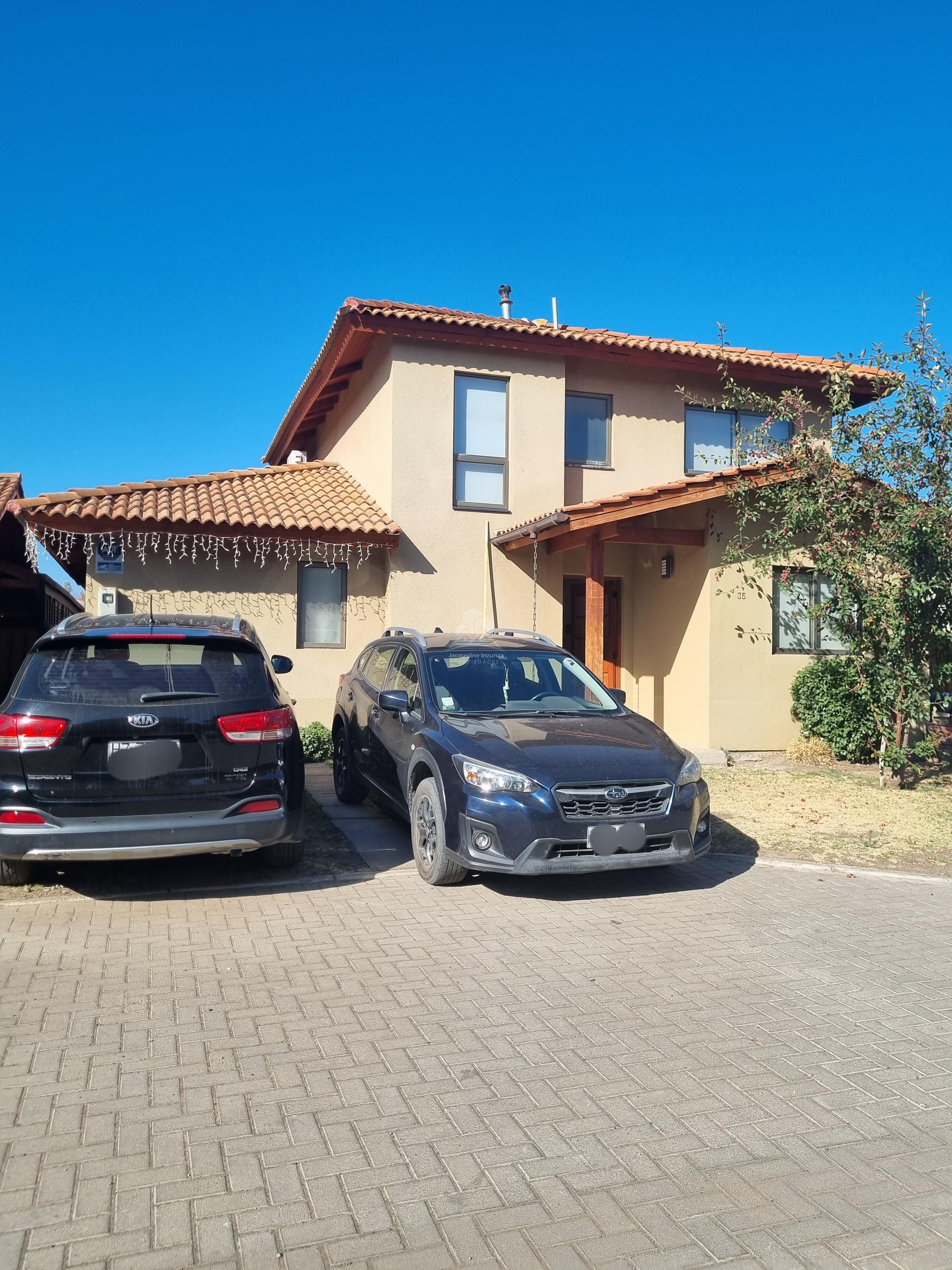 ARRIENDO CASA  EN CONDOMINIO LAS BARRICAS MACHALI A PASOS SUPERMERCADO